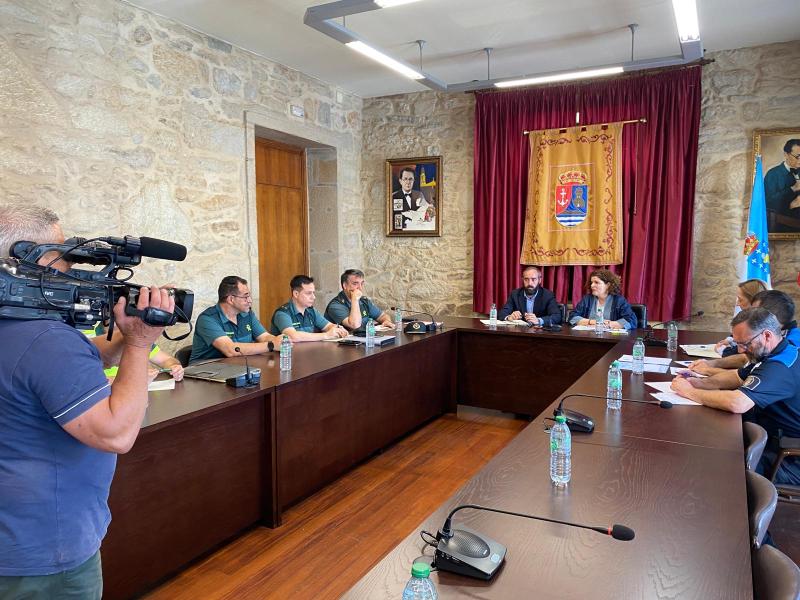 María Rivas destaca en Rianxo la colaboración existente entre las instituciones que garantizan la seguridad del vecindario de este concello María Rivas destaca en Rianxo la colaboración existente entre las instituciones que garantizan la seguridad del vecindario de este concello